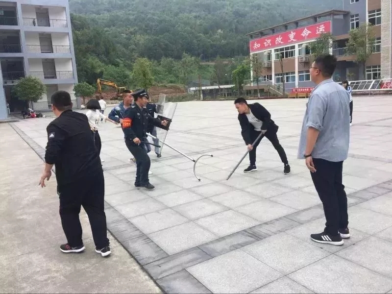 平昌通用職業(yè)技術(shù)學(xué)校